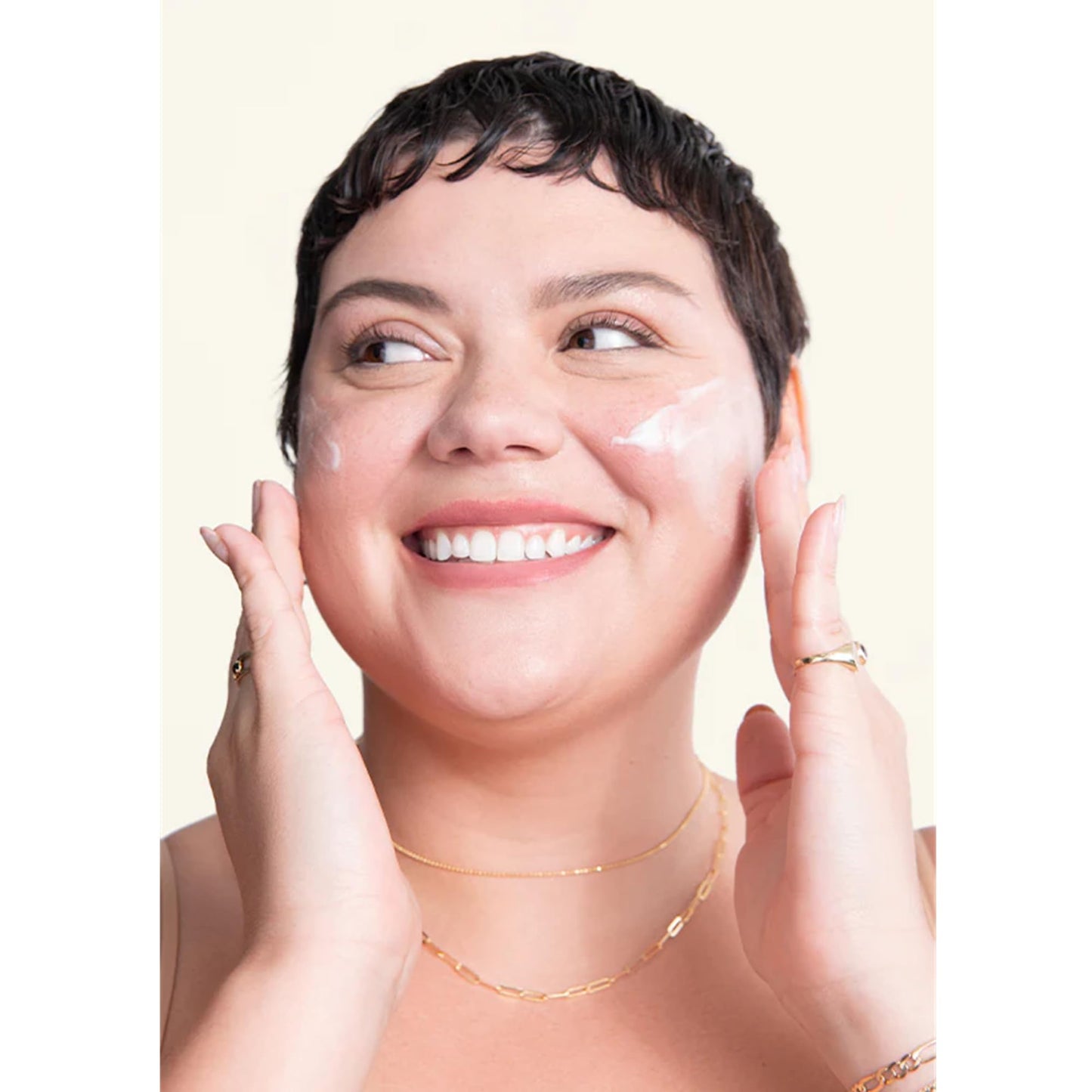 SHANI DARDEN SKINCARE Weightless Oil-Free Moisturizer Travel Size, Lightweight Moisturizer With Hyaluronic Acid Helps Hydrate Skin Without Clogging Pores, 0.50 fl oz