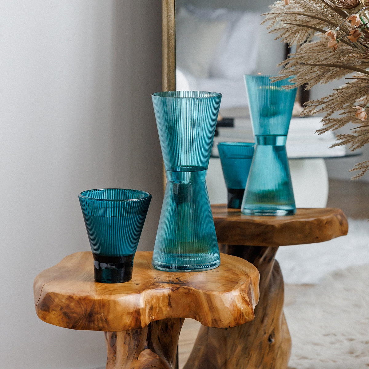AIZ Glass in Teal