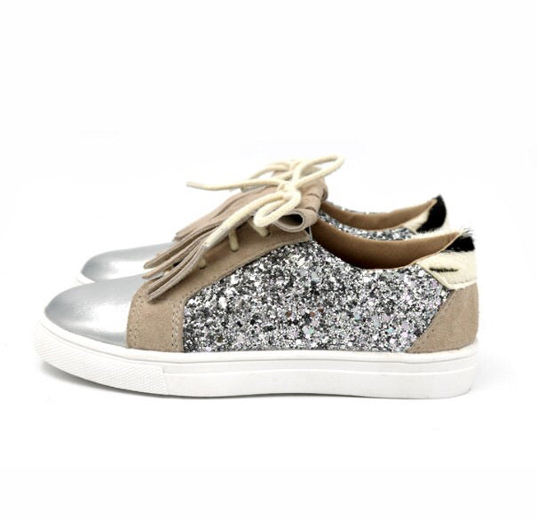 Lively Fringe Sneaker | Silver