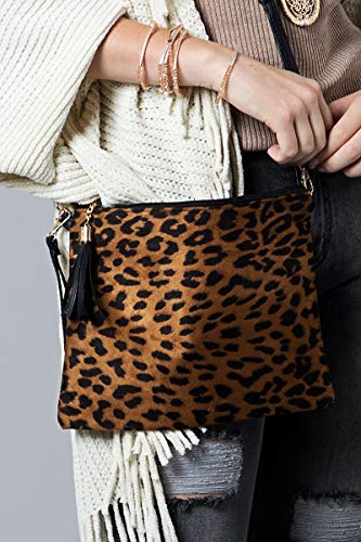 2Chique Boutique Women's Animal Print Cross Body Clutch Bag and Wristlet
