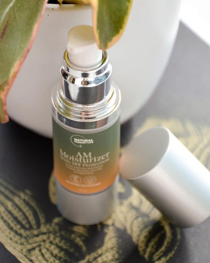 NRL NATURAL RADIANT LIFE AM FACE MOISTURIZER with SPF – Daily Sunscreen Protection, Organic Face Cream, Oil - Free Deeply Hydrating Facial Lotion, Repairs, Soothes and Nourish Irritated, Dry and Damaged Skin - 30ml / 1 Oz (Packaging May Vary)