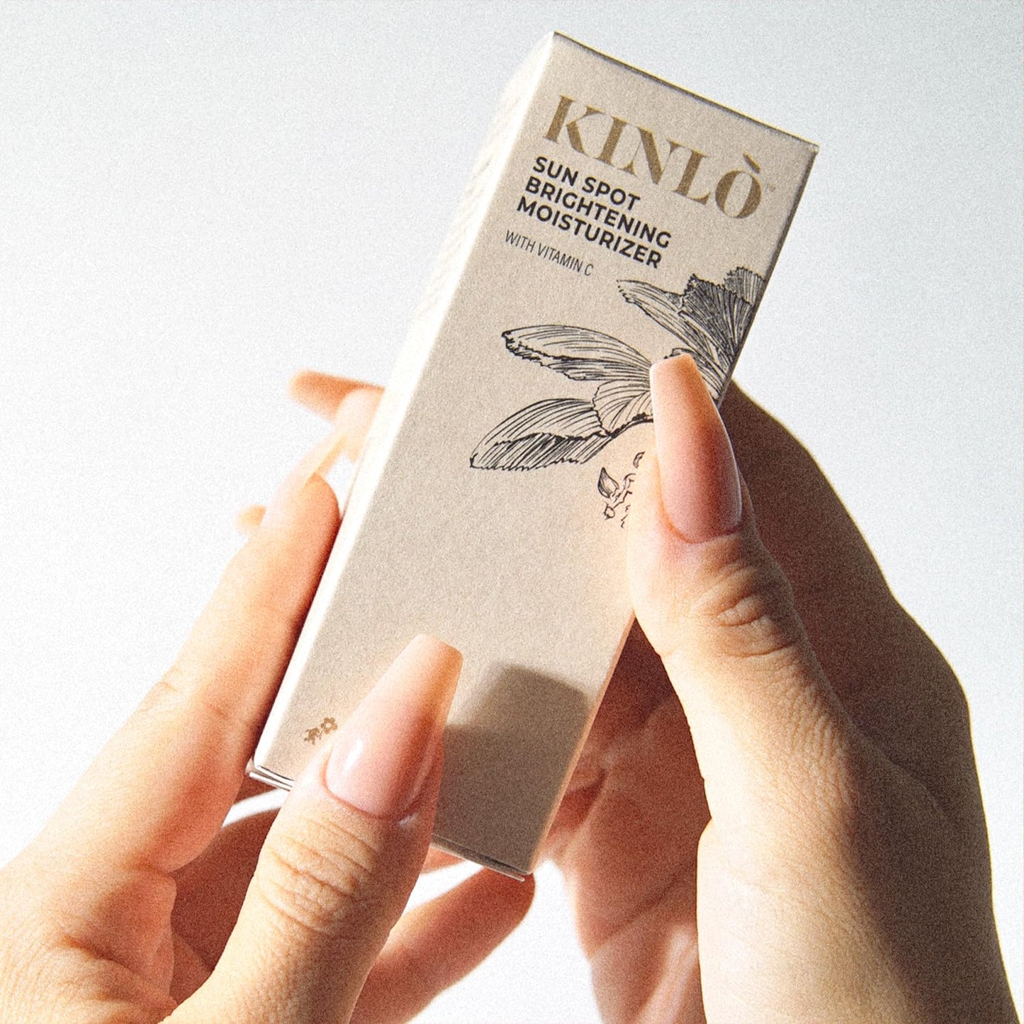 Kinlo Sun Spot Brightening Moisturizer | Vitamin C, Ferulic Acid & Hyaluronic Acid | Daily Brightening Face Serum & Moisturizer | Black-Owned, Vegan Skincare | 1.7 fl oz