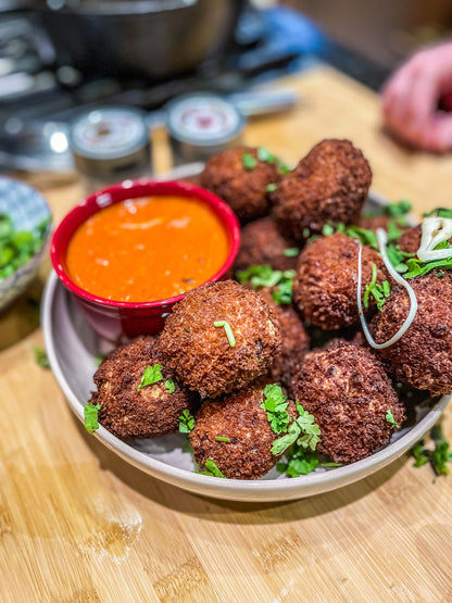 Italian Seasoning Gift Set | Tastes of Italy | Artisanal Spice Blends Six Pack | Non GMO, All Natural | No MSG, Gluten, Soy, Nuts | Small Batch, Hand Made Seasonings | No Artificial Ingredients, Ultra Premium | Made in USA | GLP-1 Friendly | Magnetic Tins