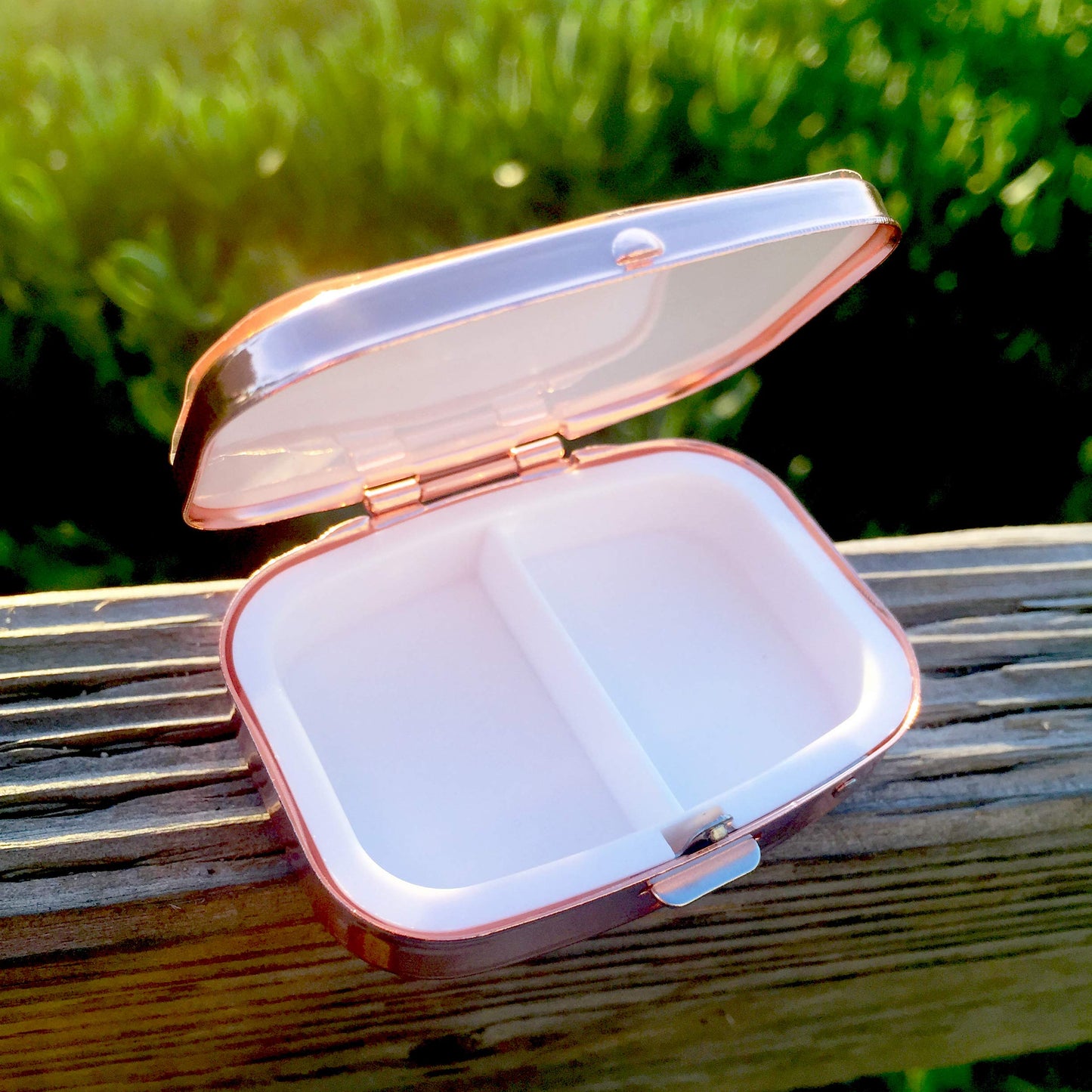 Shades of Color Pill Box Case, Sistas, 2.23 x 1.77 inches, Pink (PBC125)