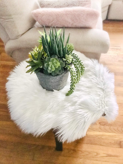 H LITH HOME Faux Sheepskin Fur Area Rug - 2x3ft - Pretty Soft Fluffy Shaggy White Sheep Skin Throw Cover to Use on Chair Sofa Couch or Bedside Nursery Closet and Bathroom Floor