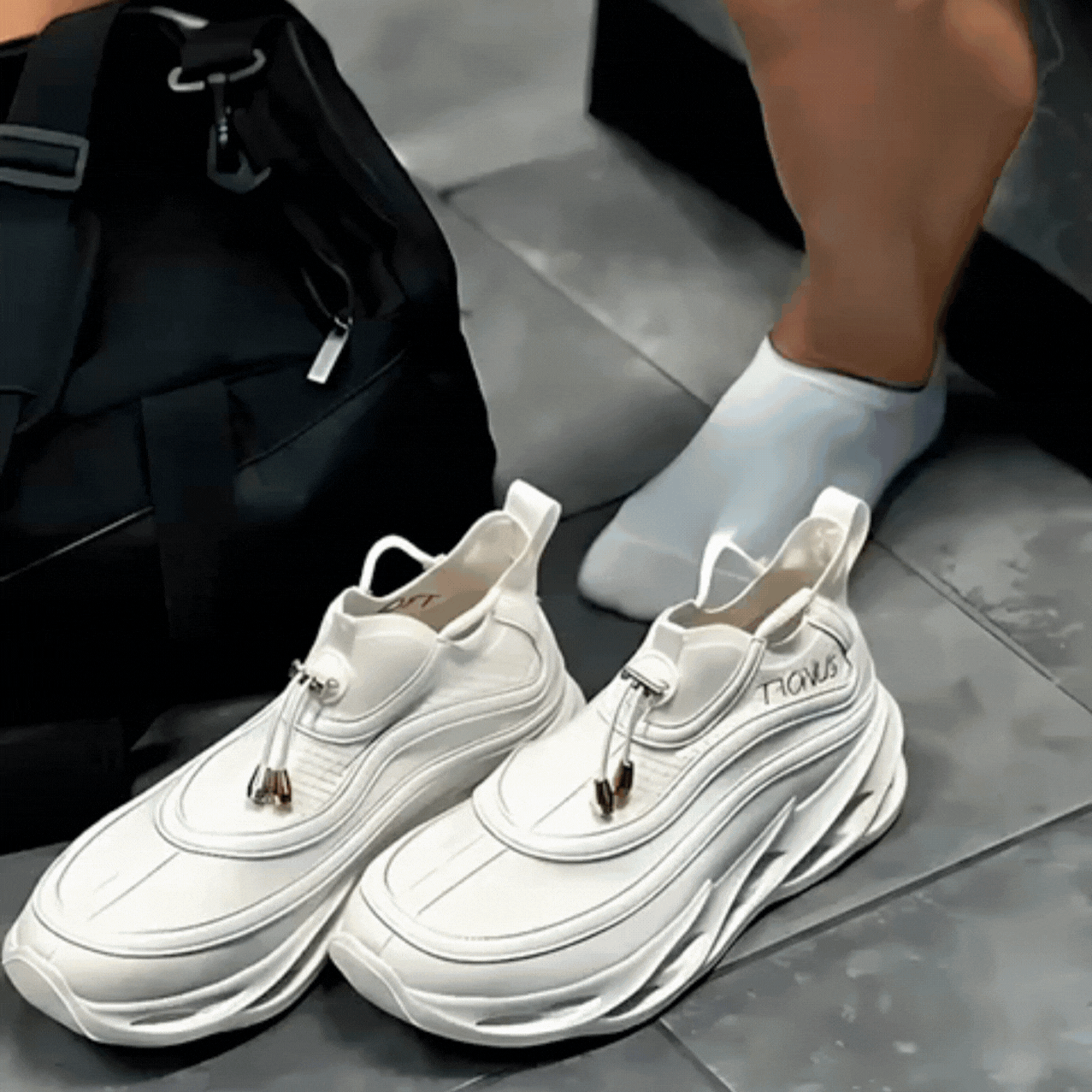 WOMENS LUXE CUSHIONED LOW TOPS CLOUD