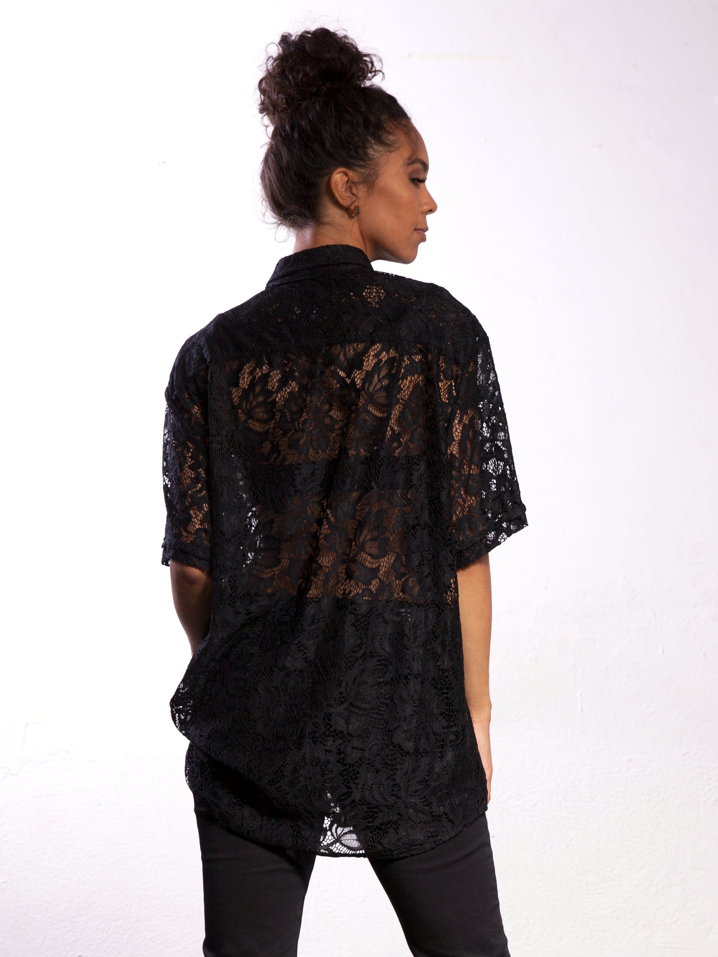 LACE SHORT SLEEVE BUTTON DOWN